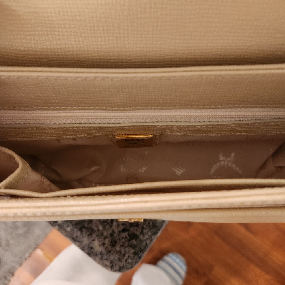 MCM Cream Shoulder Bag/Saddle Bag with Gold Accents - Picture 11 of 13
